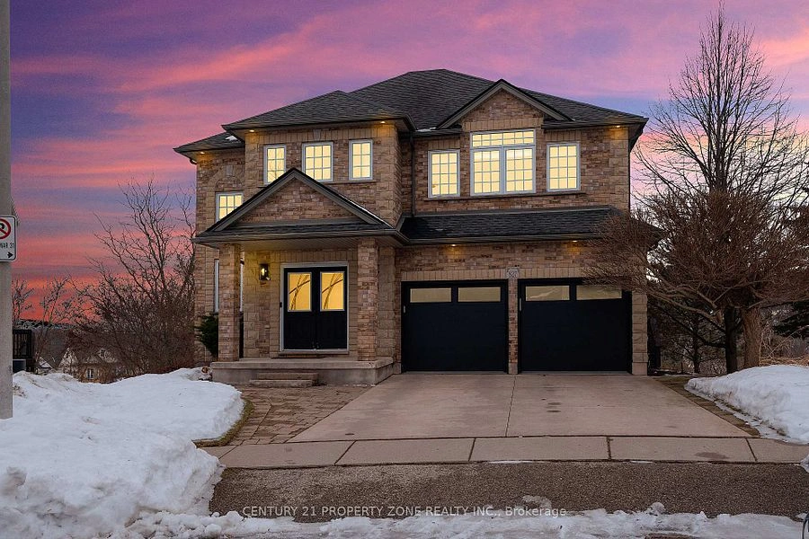 827-Grey-Alder-Crt-Waterloo