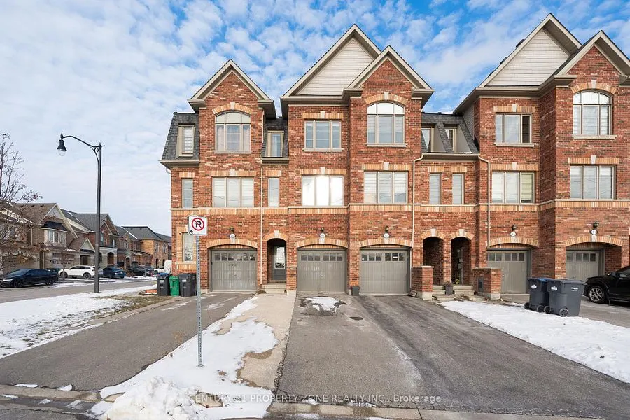 29 Pennycross Cres 4, Brampton